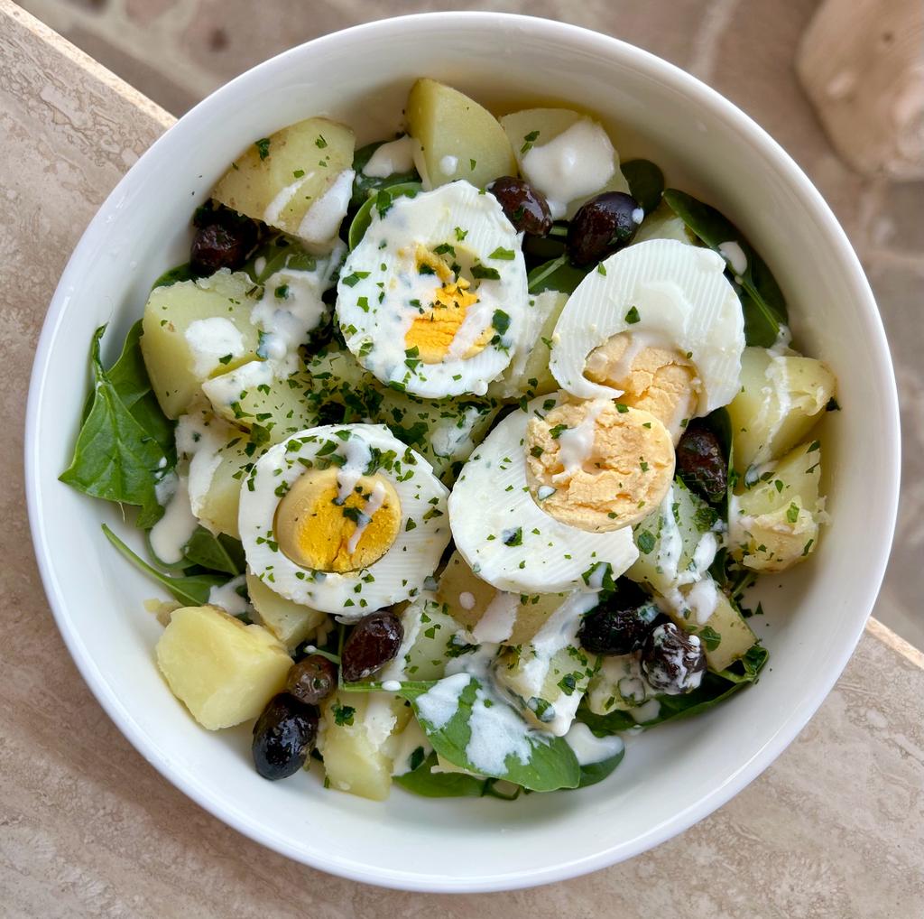 Insalata di verdure grigliate e uova sode: la ricetta del piatto leggero e  gustoso